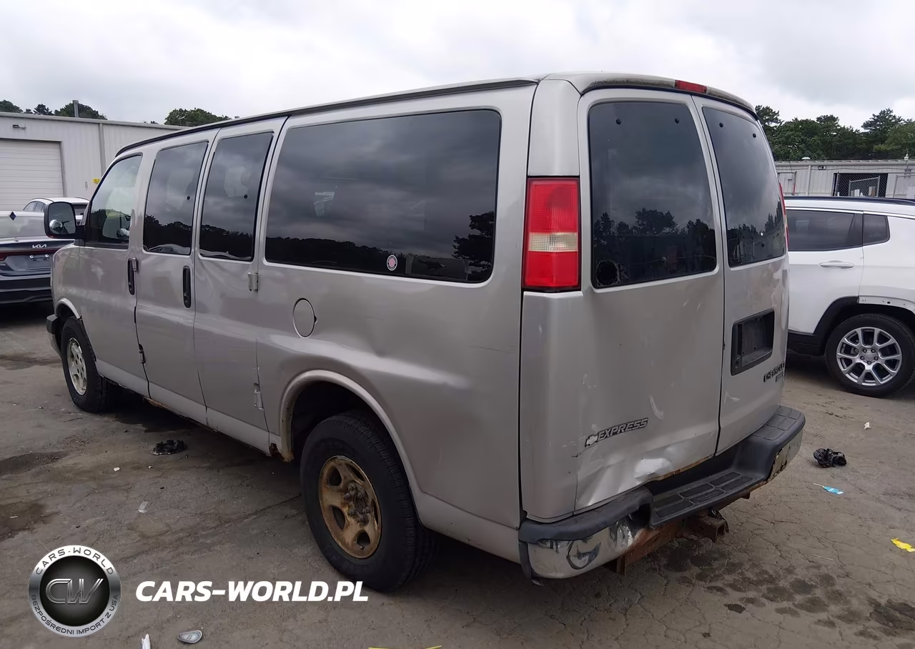 2005 Chevrolet Express Passenger VIN:1GNFG15T151263198 - 3
