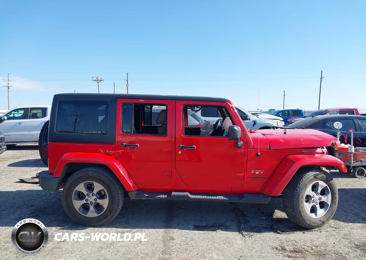 2016 Jeep Wrangler Unlimited Sahara VIN:1C4HJWEGXGL183988 - 13
