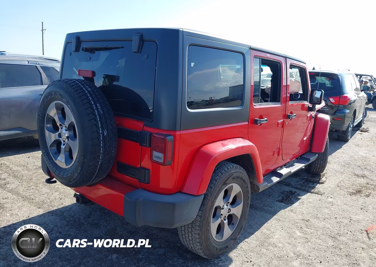 2016 Jeep Wrangler Unlimited Sahara VIN:1C4HJWEGXGL183988 - 4