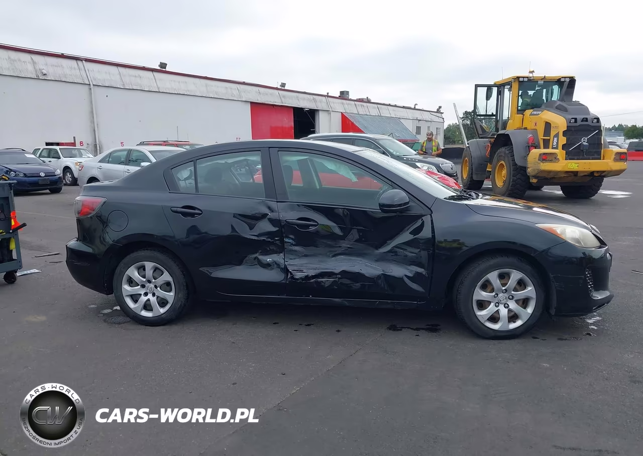 2012 Mazda Mazda3 I Sport VIN:JM1BL1UG4C1525333 - 13
