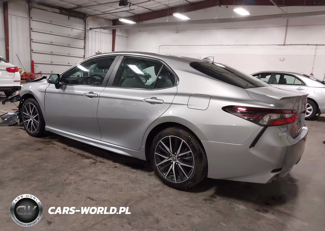 2024 Toyota Camry Hybrid Se VIN:4T1G31AK0RU066402 - 3