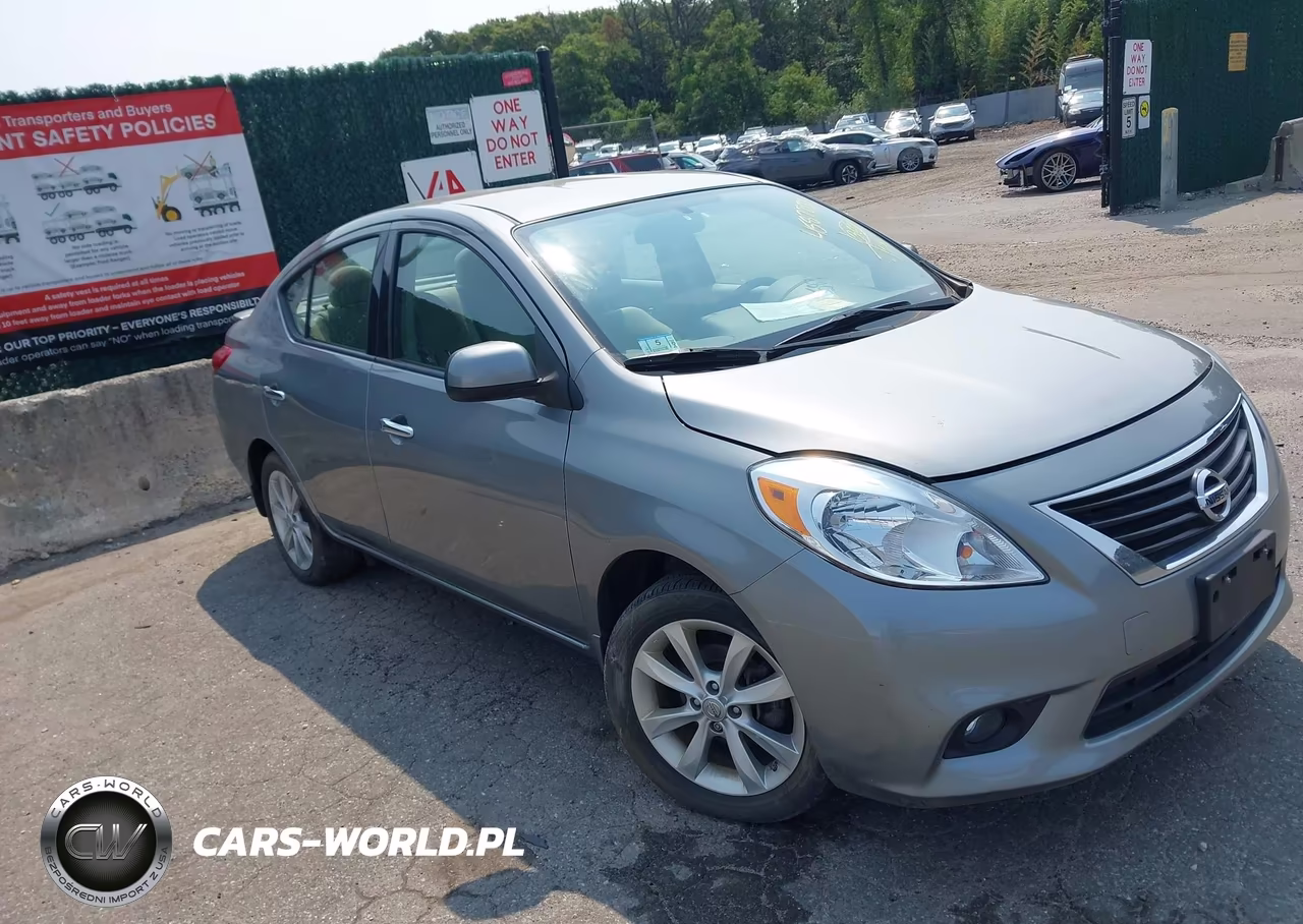 2014 Nissan Versa 1.6 Sl – zdjęcie 1 z 12