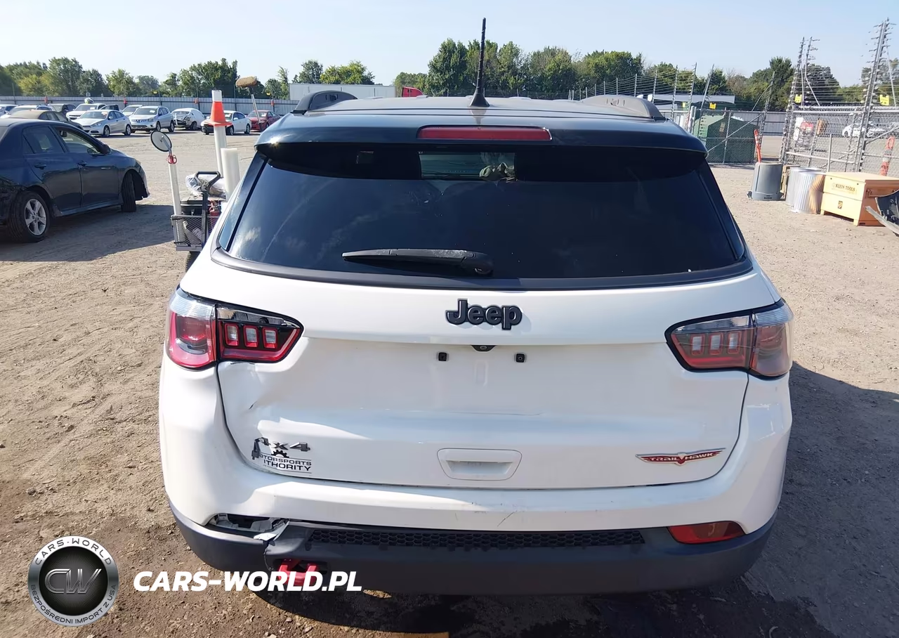 2020 Jeep Compass Trailhawk 4X4 VIN:3C4NJDDBXLT195666 - 17