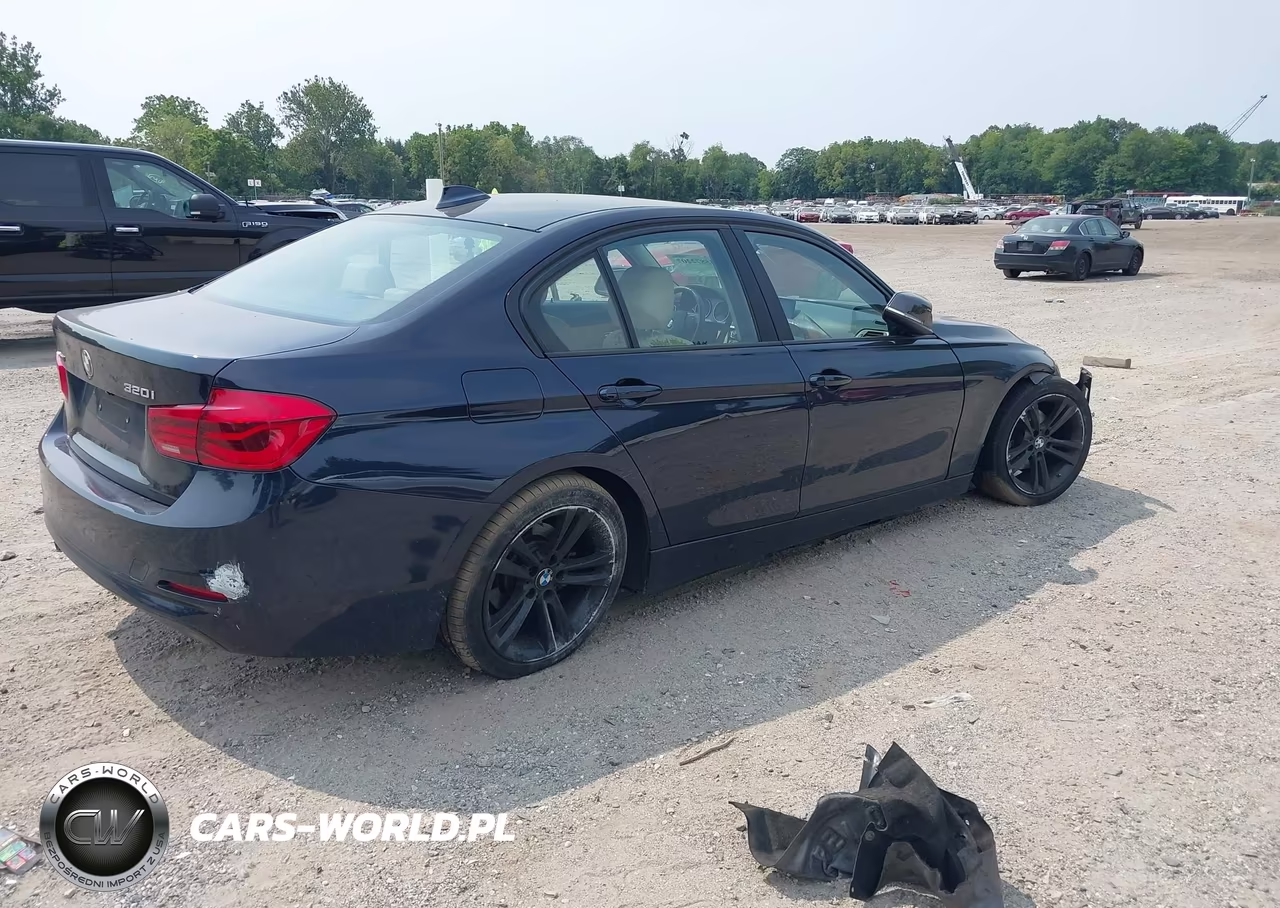 2017 BMW 320I xDrive VIN:WBA8A3C37HA067270 - 4