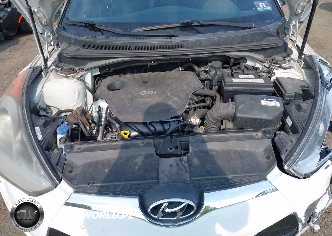 2016 Hyundai Veloster VIN:KMHTC6AD8GU291550 - 10