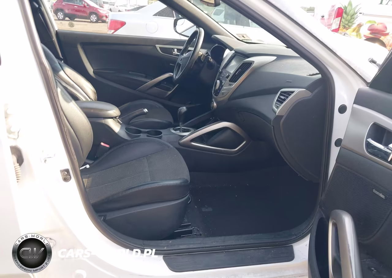 2016 Hyundai Veloster VIN:KMHTC6AD8GU291550 - 5