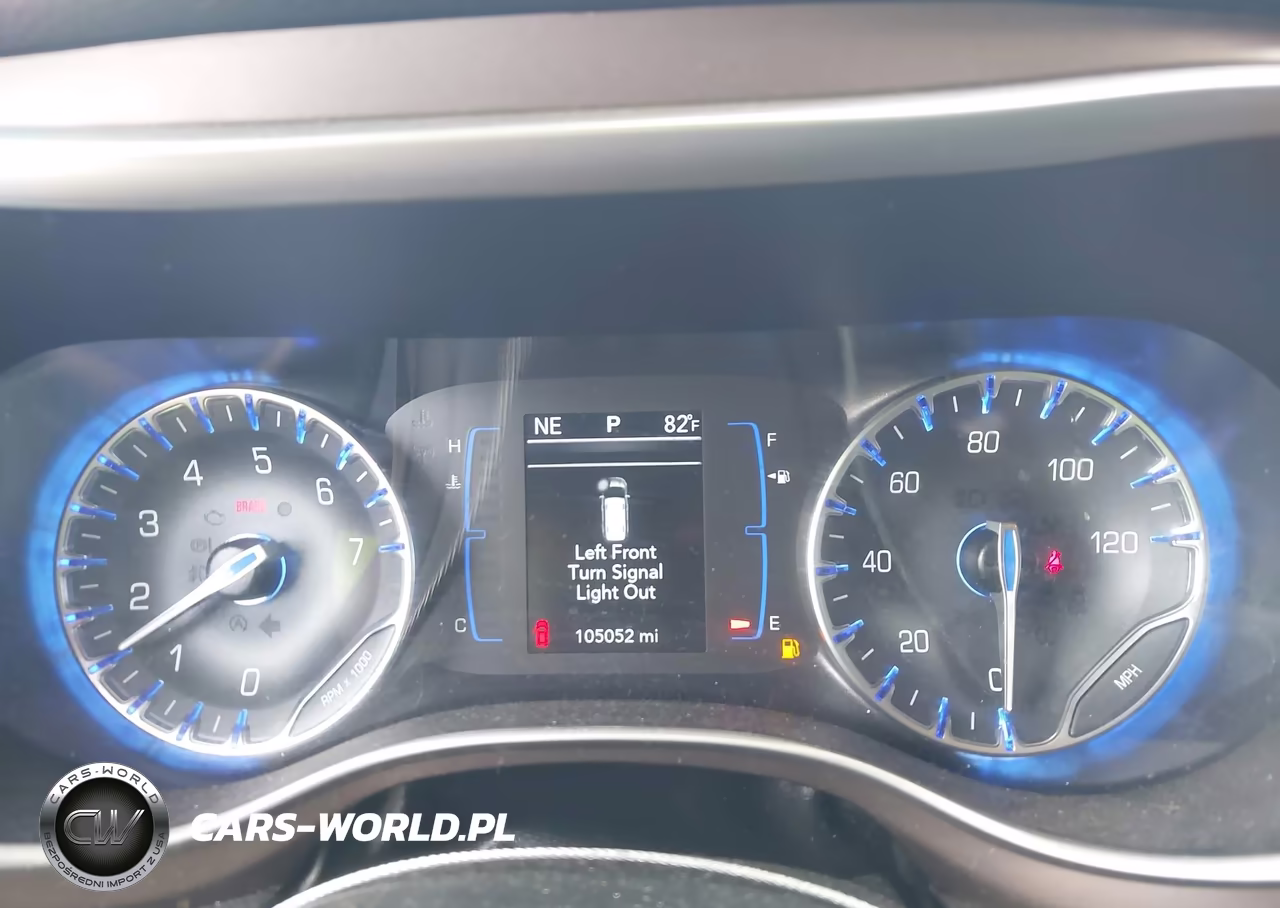 2019 Chrysler Pacifica L VIN:2C4RC1AG1KR708492 - 7