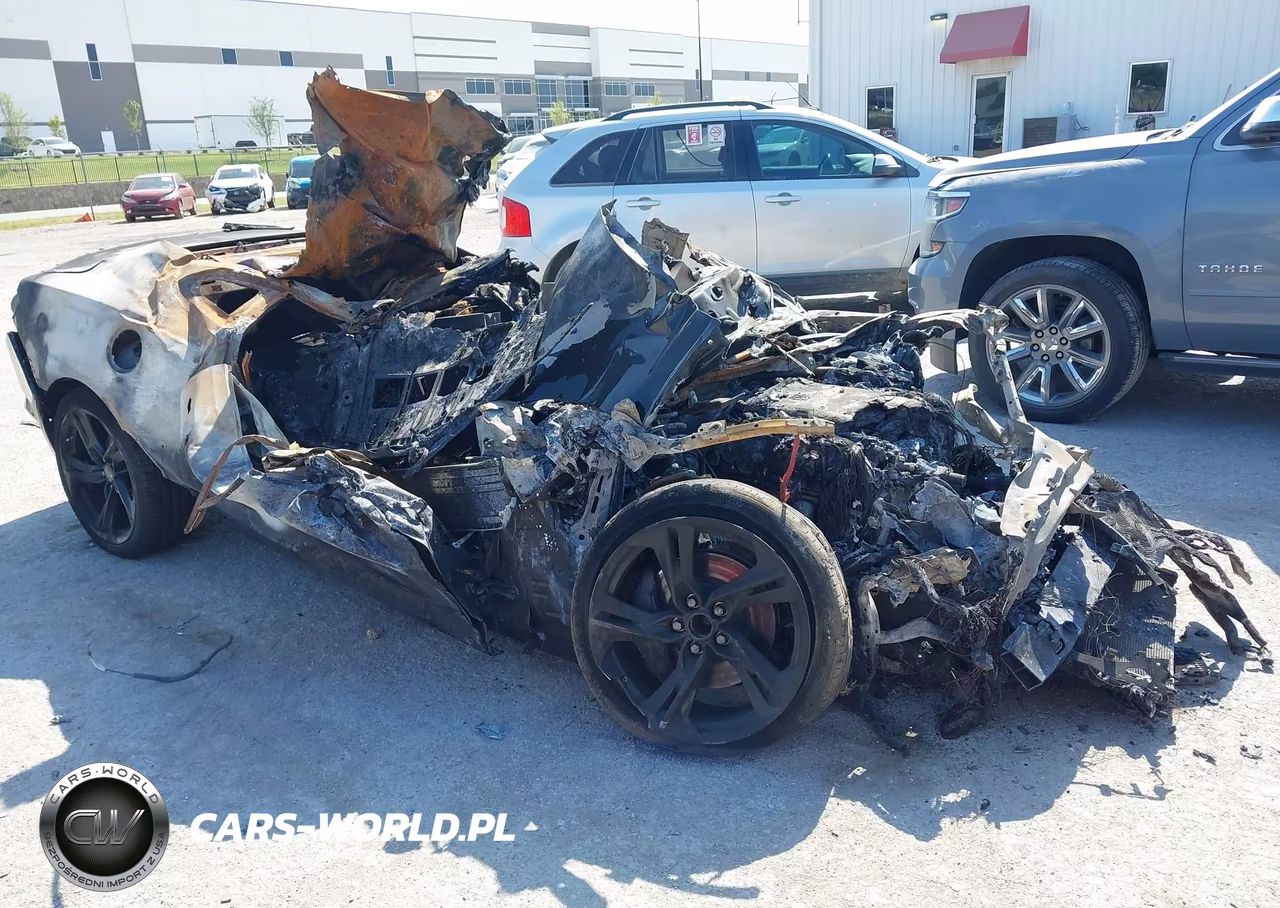 2022 Chevrolet Camaro Rwd Lt1 VIN:1G1FF1R7XN0126073 - 1