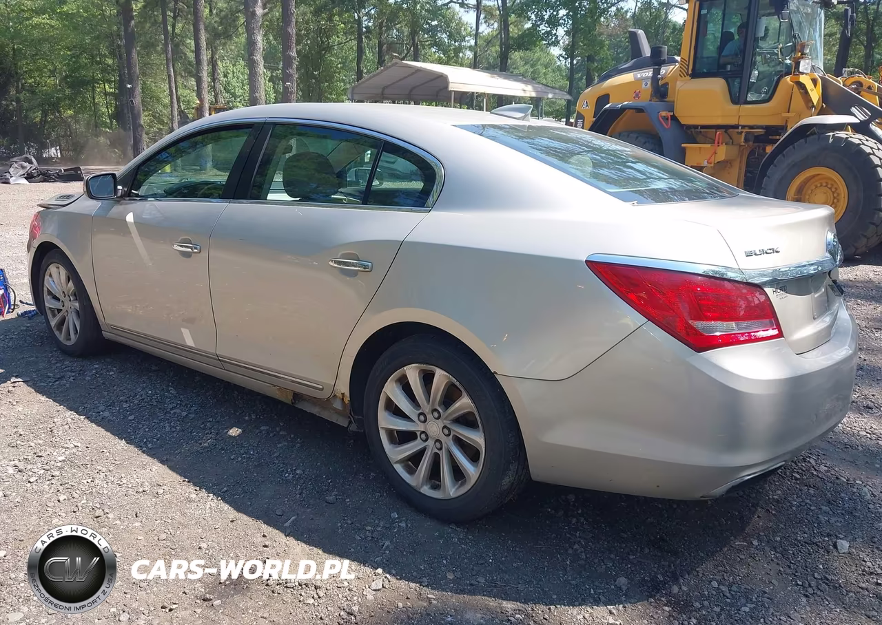 2015 Buick Lacrosse VIN:1G4GA5G3XFF235130 - 3