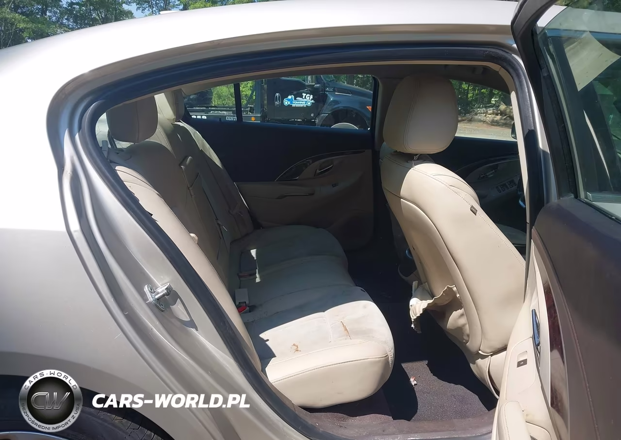 2015 Buick Lacrosse VIN:1G4GA5G3XFF235130 - 8