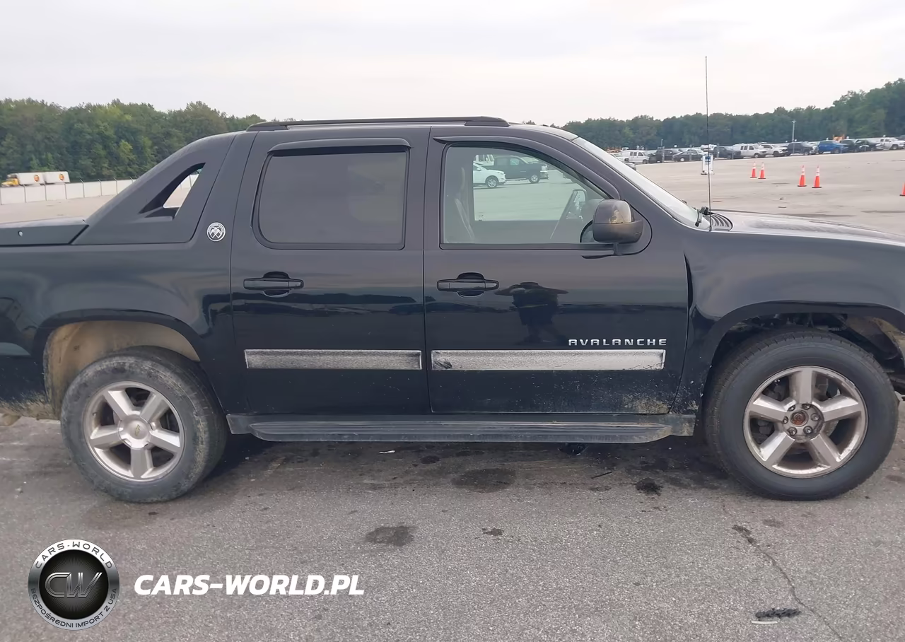 2013 Chevrolet Avalanche Lt VIN:3GNTKFE71DG119751 - 13