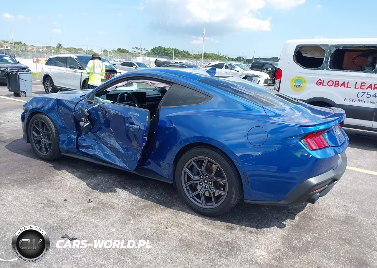 2024 Ford Mustang Ecoboost Fastback VIN:1FA6P8TH1R5110048 - 3