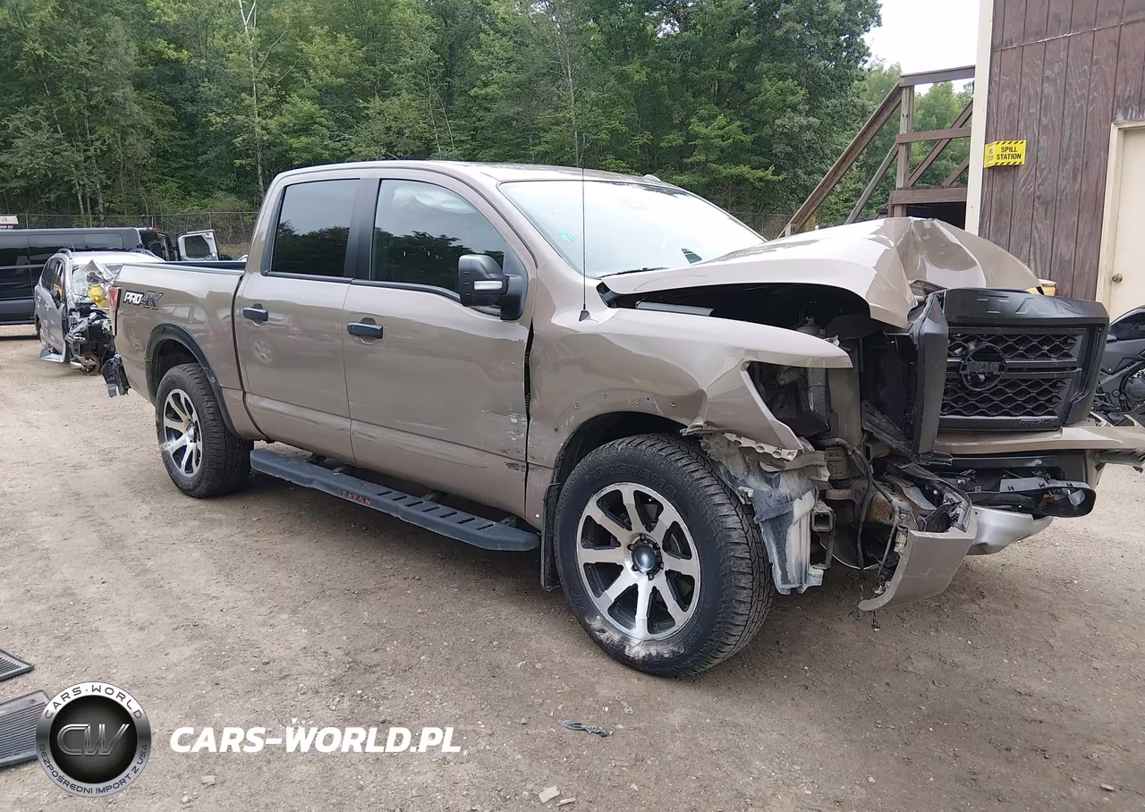 2021 Nissan Titan – zdjęcie 1 z 16
