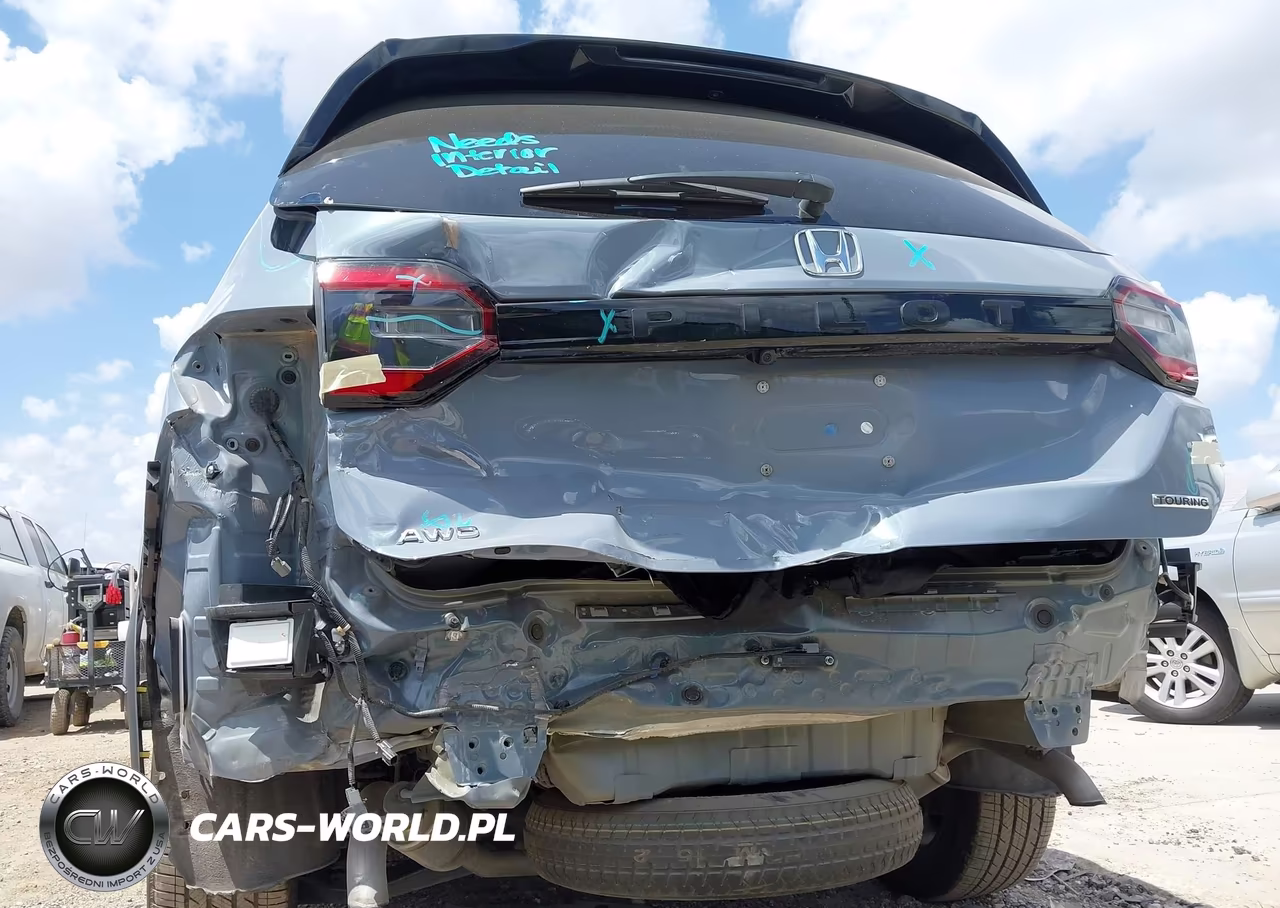 2025 Honda Pilot Touring VIN:5FNYG1H72SB062414 - 6