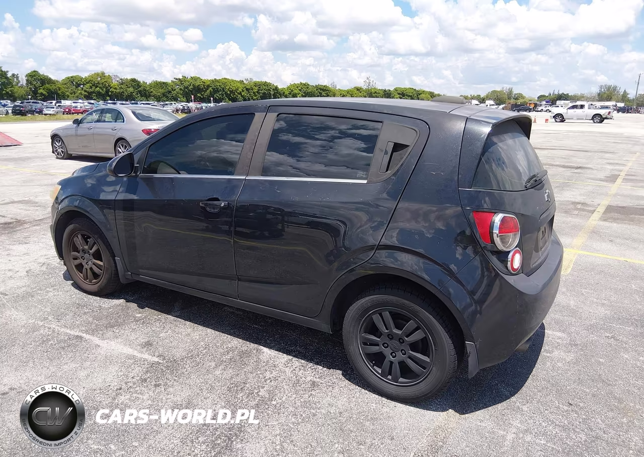 2015 Chevrolet Sonic Lt Auto VIN:1G1JC6SH4F4136868 - 3