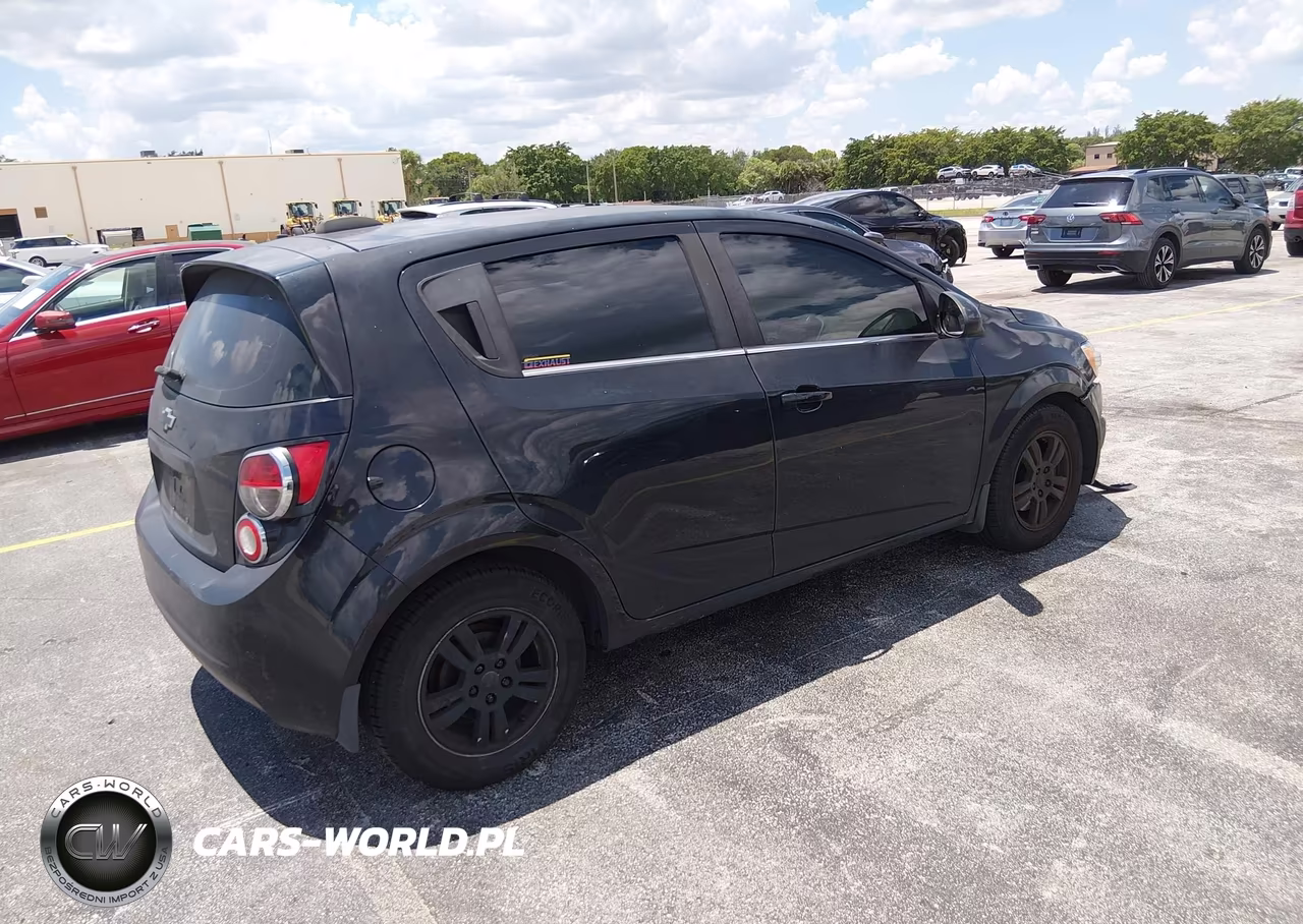 2015 Chevrolet Sonic Lt Auto VIN:1G1JC6SH4F4136868 - 4