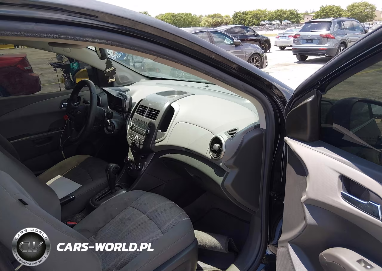 2015 Chevrolet Sonic Lt Auto VIN:1G1JC6SH4F4136868 - 5