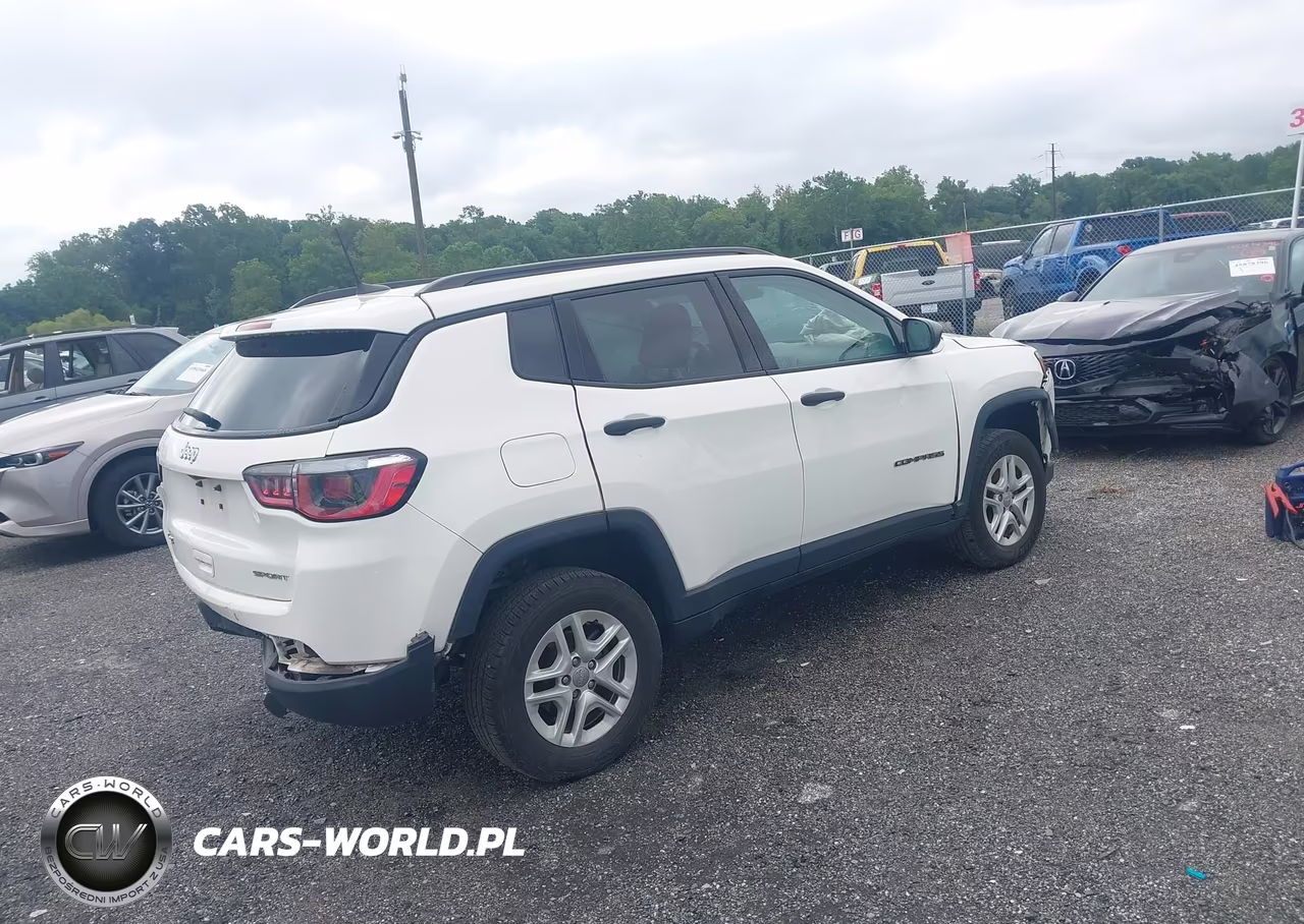 2018 Jeep Compass Sport 4X4 VIN:3C4NJDAB2JT146091 - 4