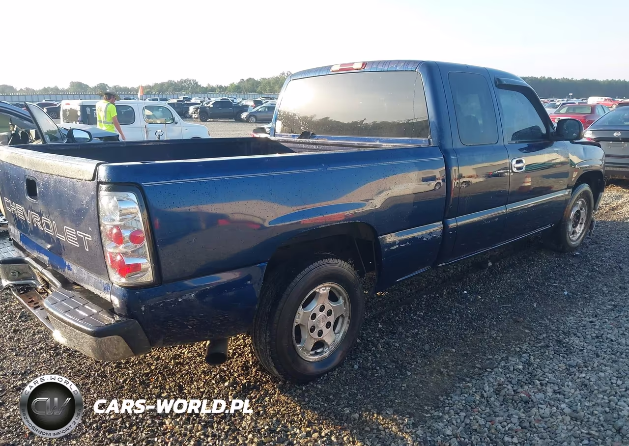 2001 Chevrolet Silverado 1500 VIN:2GCEC19V211245244 - 4