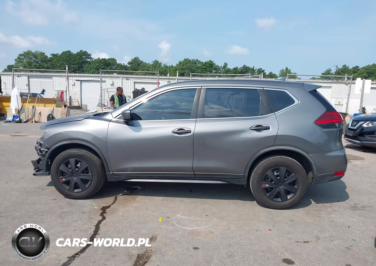 2017 Nissan Rogue S VIN:JN8AT2MV6HW261188 - 15