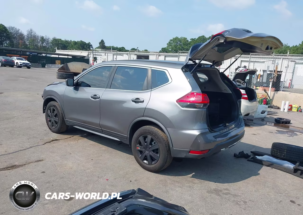 2017 Nissan Rogue S VIN:JN8AT2MV6HW261188 - 3