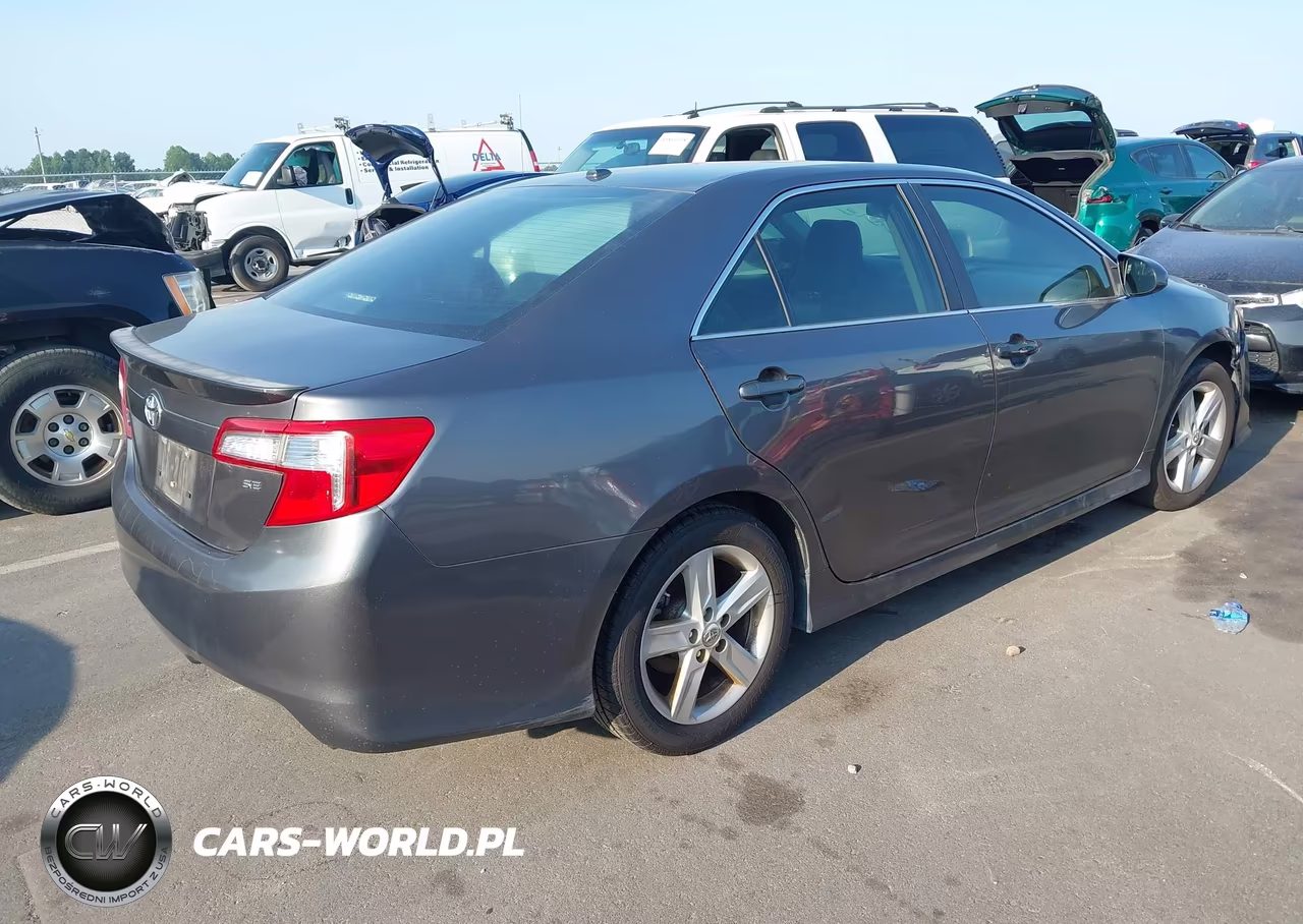2014 Toyota Camry Se VIN:4T1BF1FK9EU785264 - 4