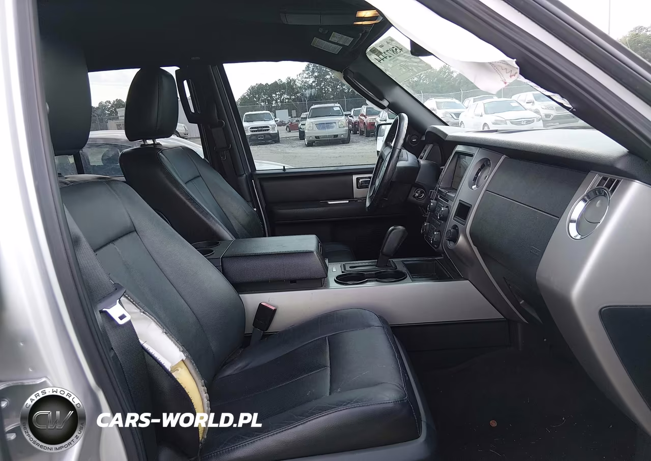 2017 Ford Expedition Xlt VIN:1FMJU1HT2HEA40295 - 5