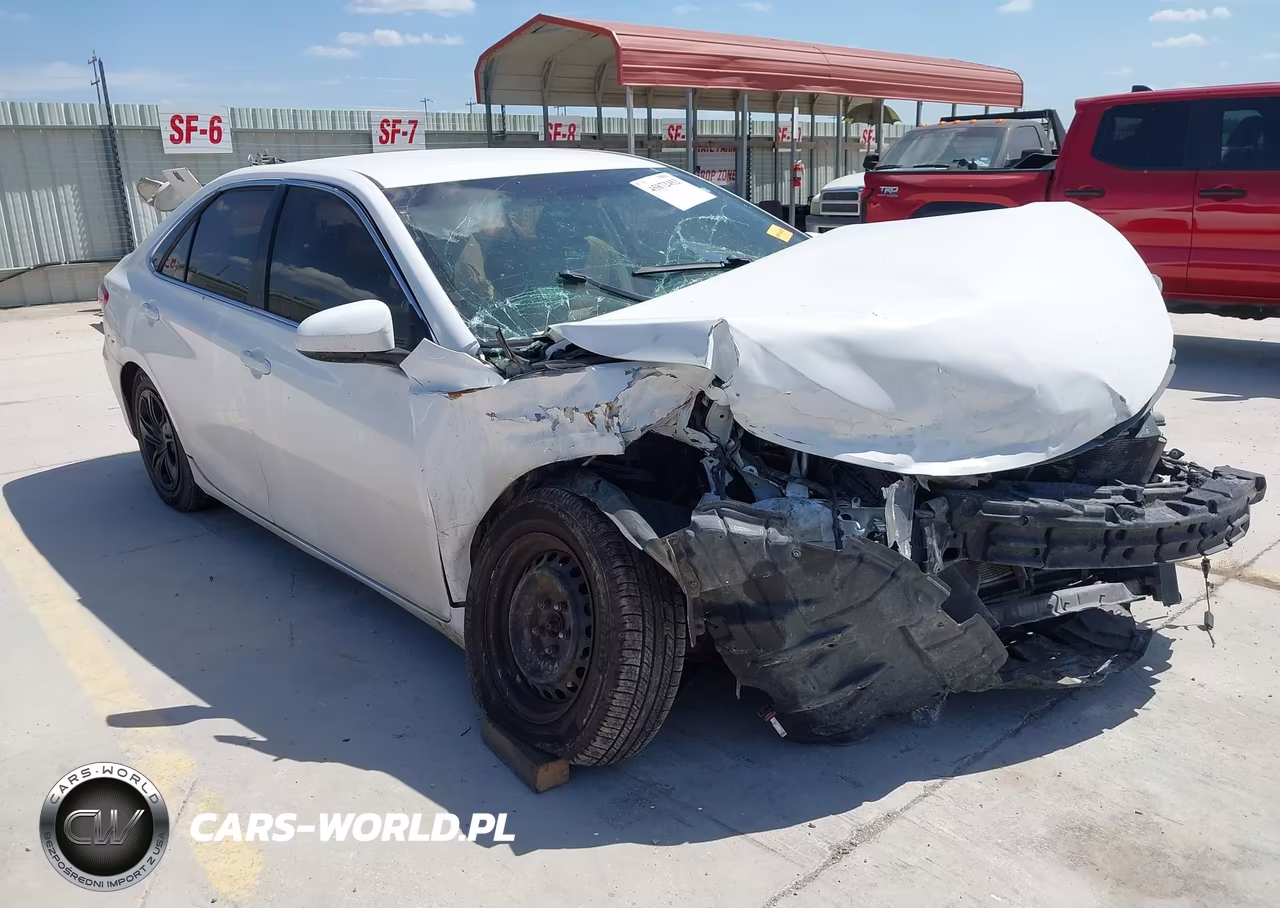 2016 Toyota Camry Le