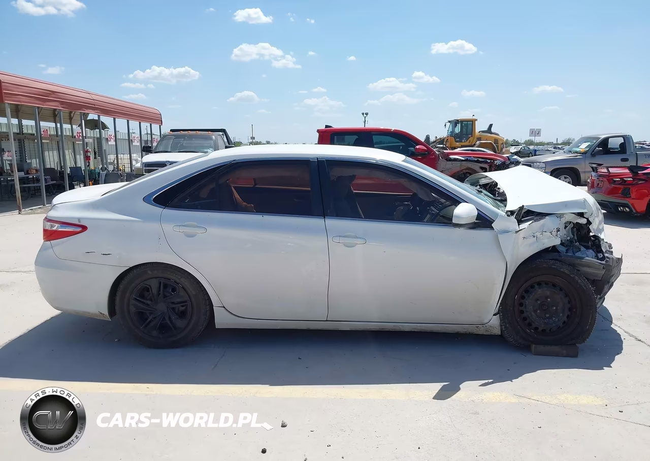 2016 Toyota Camry Le VIN:4T4BF1FK9GR519624 - 14