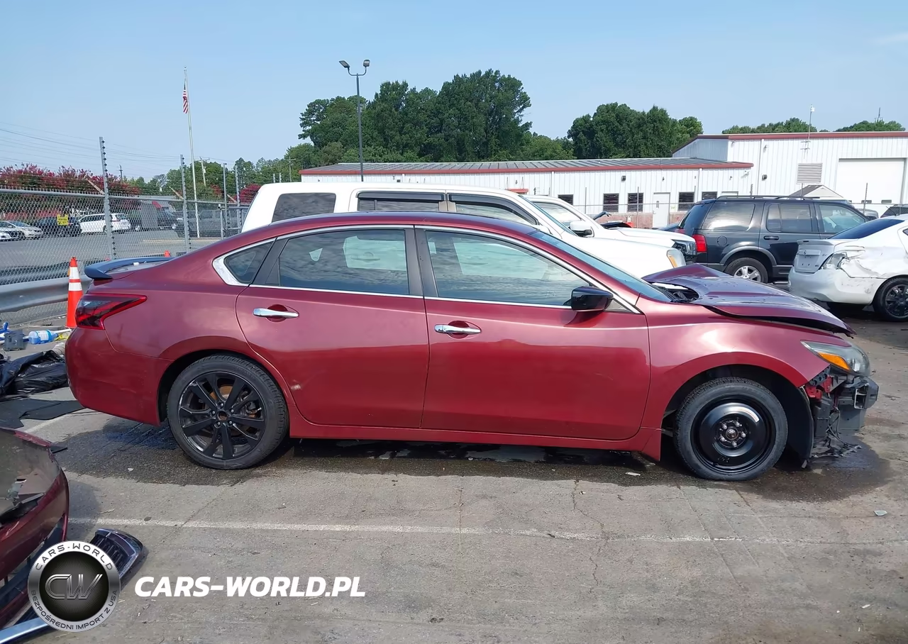 2017 Nissan Altima 2.5 Sr VIN:1N4AL3AP5HC229587 - 14