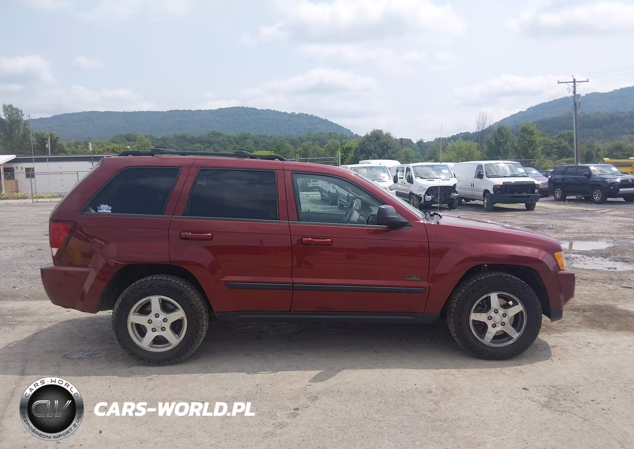 2007 Jeep Grand Cherokee Laredo VIN:1J8HR48N87C651765 - 13
