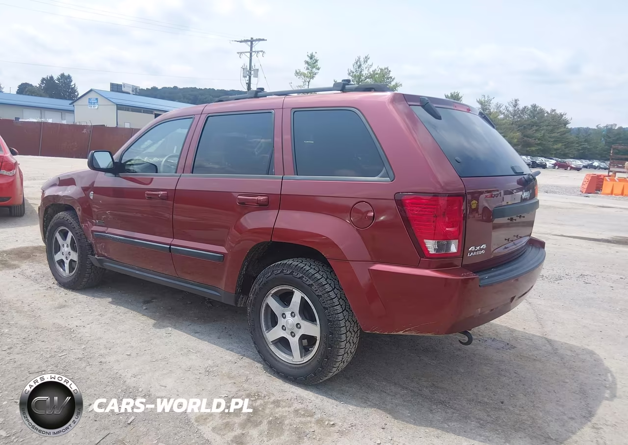 2007 Jeep Grand Cherokee Laredo VIN:1J8HR48N87C651765 - 3