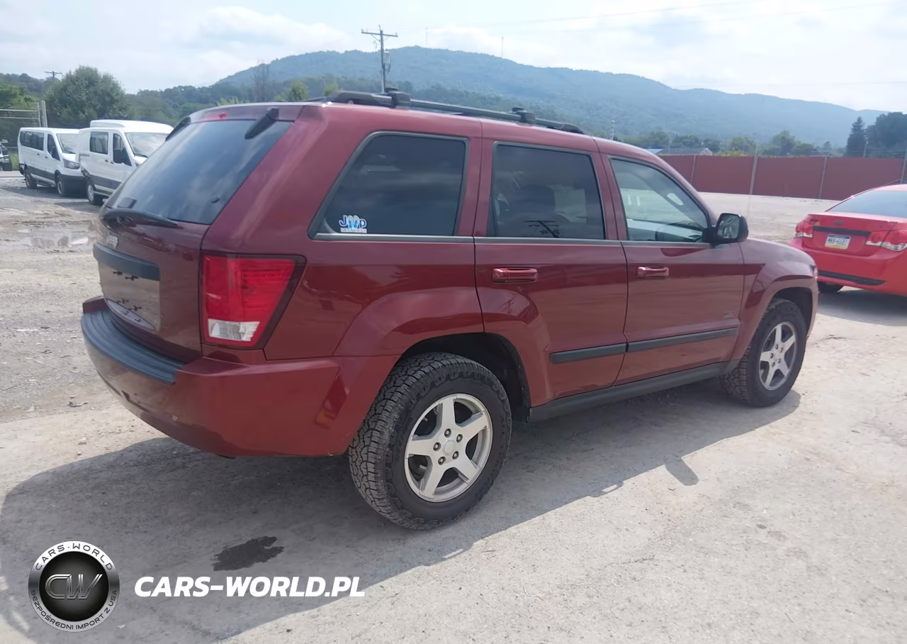 2007 Jeep Grand Cherokee Laredo VIN:1J8HR48N87C651765 - 4