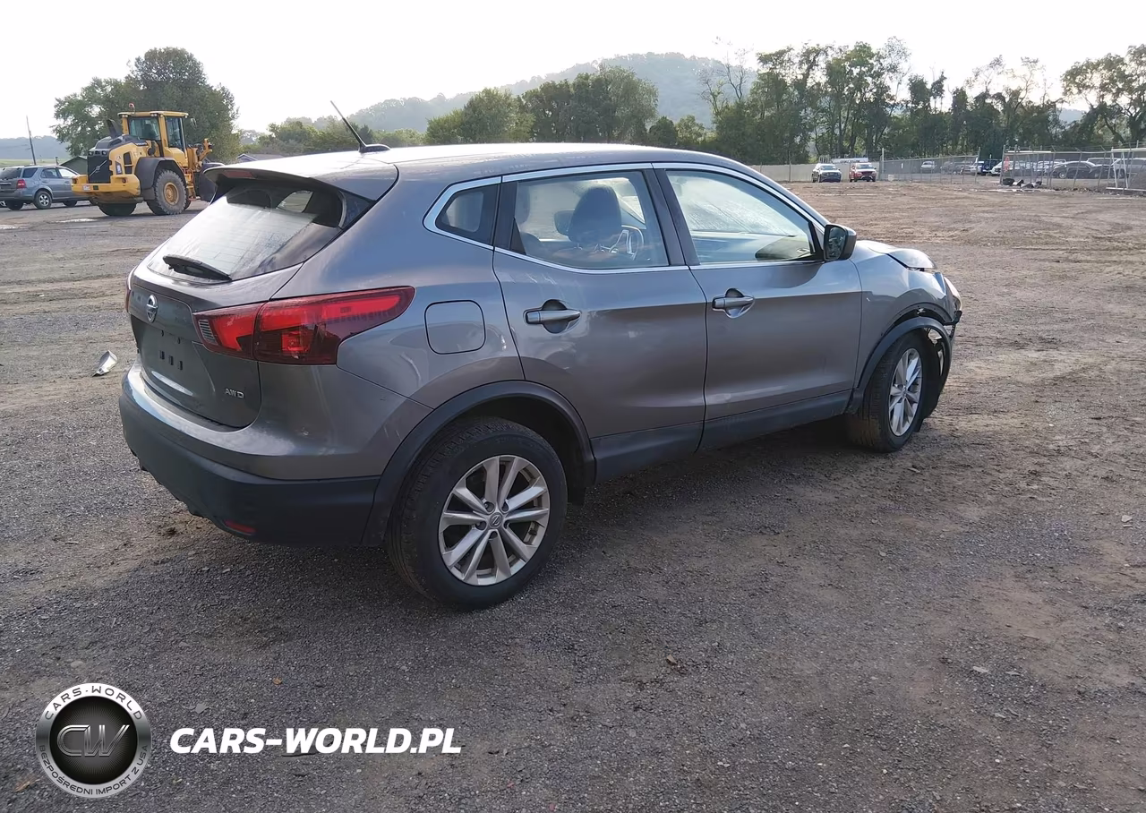 2017 Nissan Rogue Sport S VIN:JN1BJ1CR7HW123201 - 4
