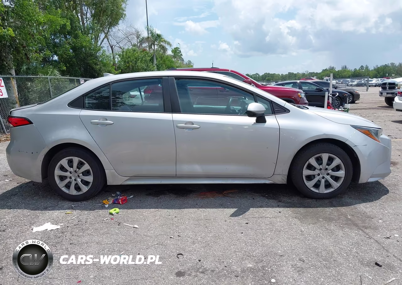 2022 Toyota Corolla Le VIN:5YFEPMAE3NP293540 - 13