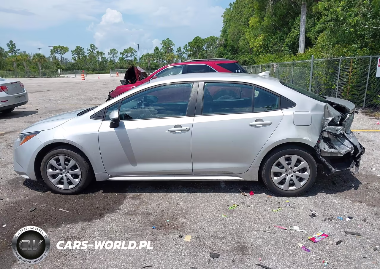 2022 Toyota Corolla Le VIN:5YFEPMAE3NP293540 - 14