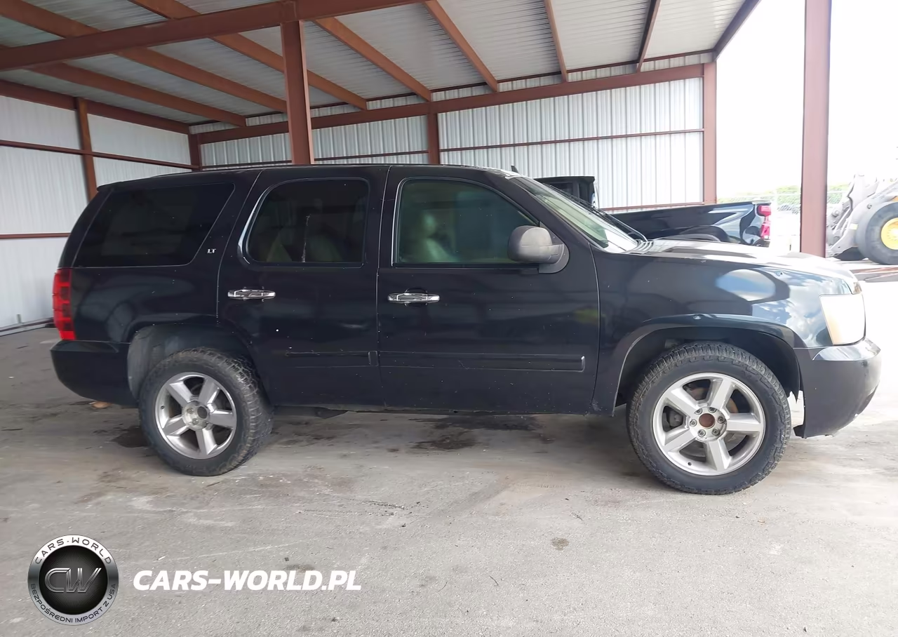2011 Chevrolet Tahoe Lt VIN:1GNSCBE08BR114337 - 13