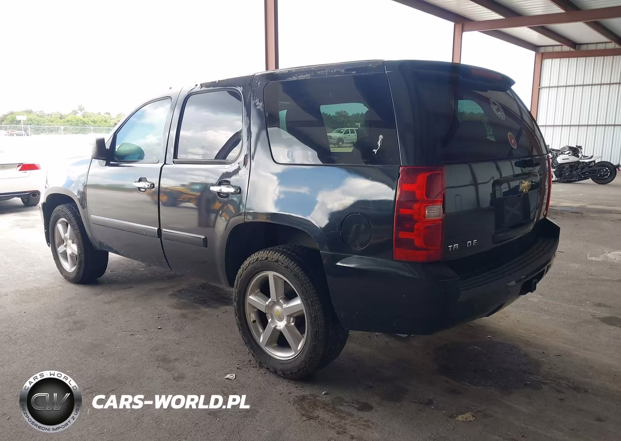 2011 Chevrolet Tahoe Lt VIN:1GNSCBE08BR114337 - 3