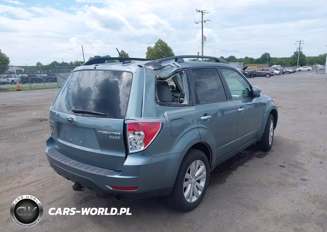 2012 Subaru Forester 2.5X Premium VIN:JF2SHADC4CH421769 - 4