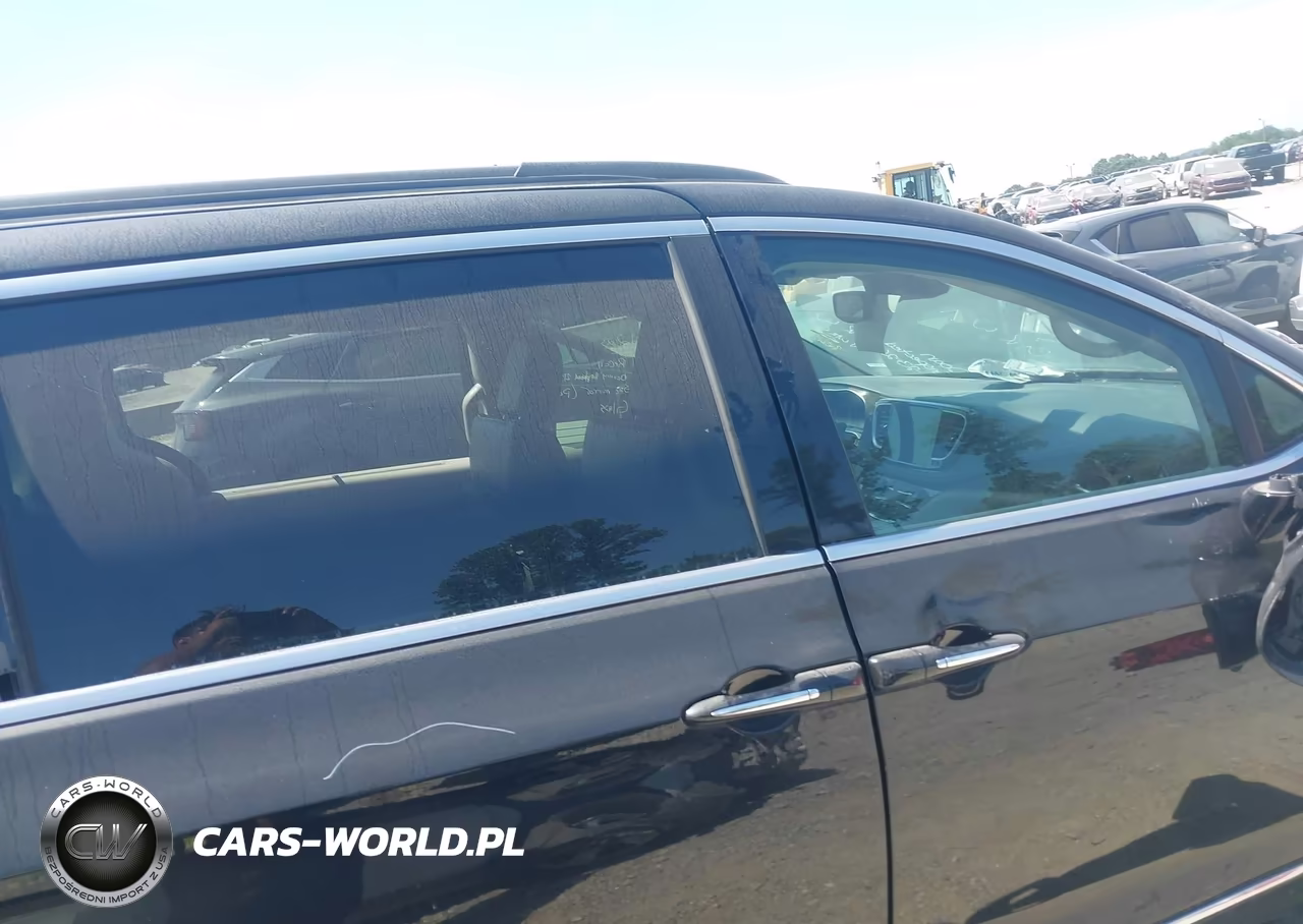 2023 Chrysler Pacifica Limited VIN:2C4RC1GG9PR559408 - 12