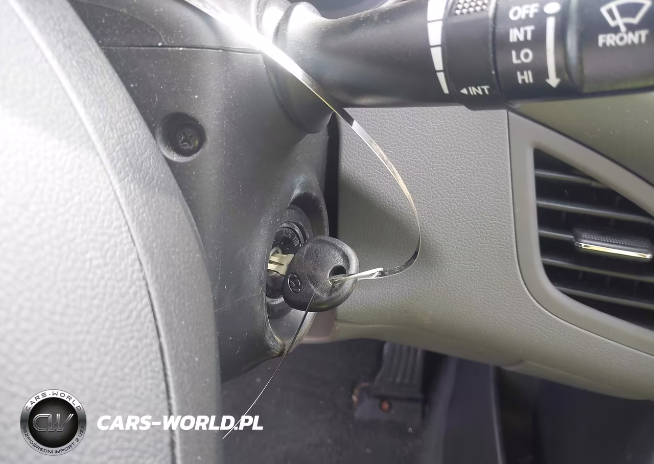 2013 Hyundai Elantra Limited VIN:KMHDH4AE4DU637558 - 11