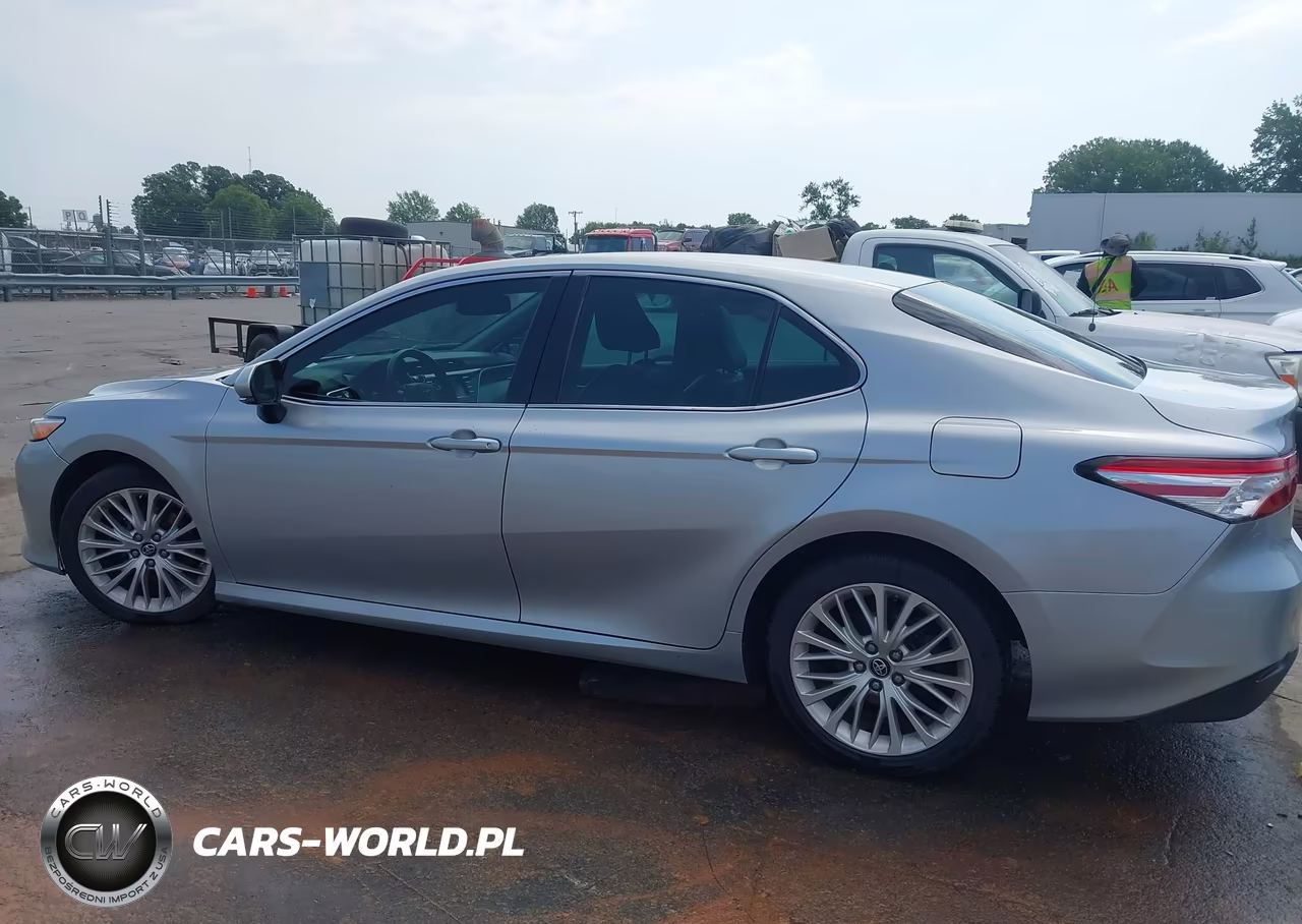 2018 Toyota Camry Xle VIN:4T1B11HK6JU008210 - 14