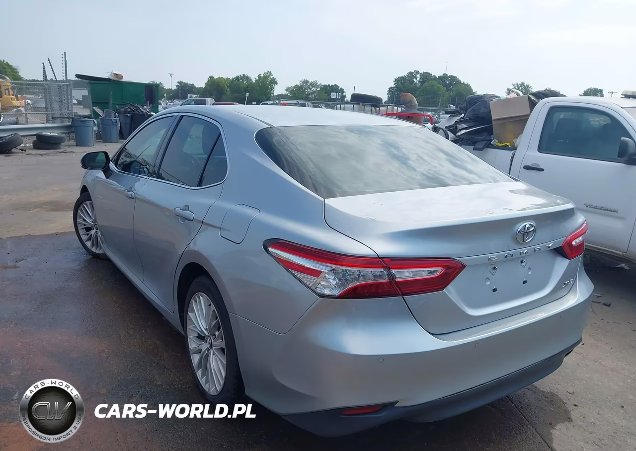 2018 Toyota Camry Xle VIN:4T1B11HK6JU008210 - 3