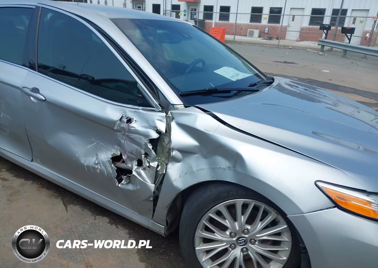 2018 Toyota Camry Xle VIN:4T1B11HK6JU008210 - 6