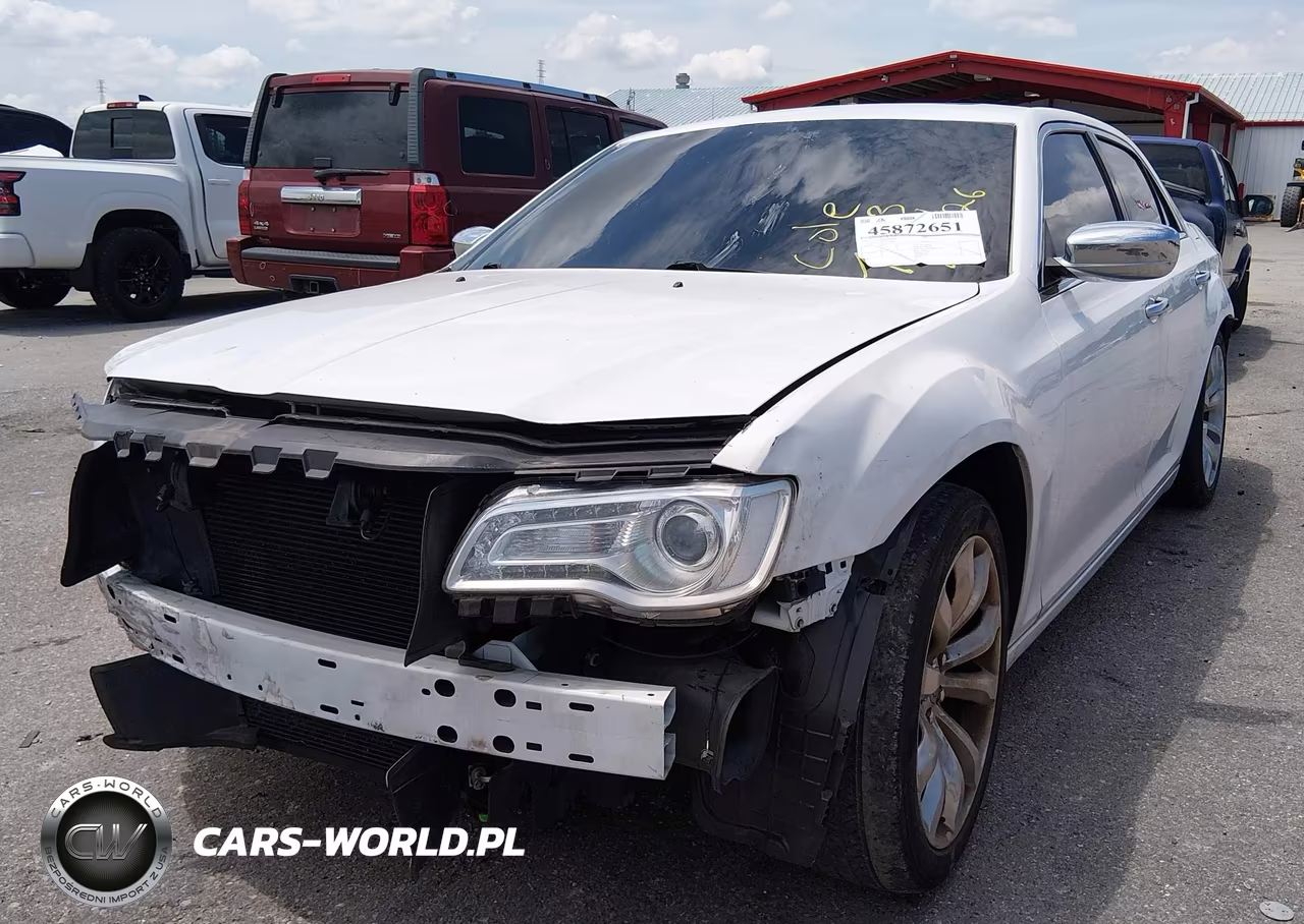 2018 Chrysler 300 Limited VIN:2C3CCAEG2JH227563 - 2