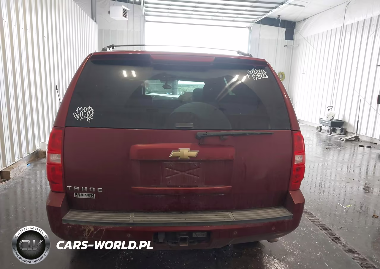 2011 Chevrolet Tahoe Lt VIN:1GNSKBE01BR301650 - 17