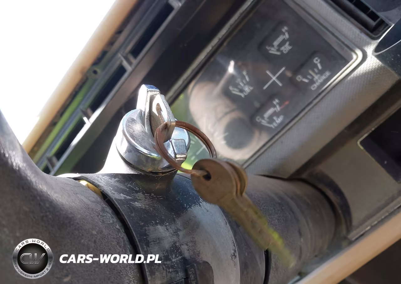 1984 Ford F250 VIN:1FTHF26L6EPA11341 - 11