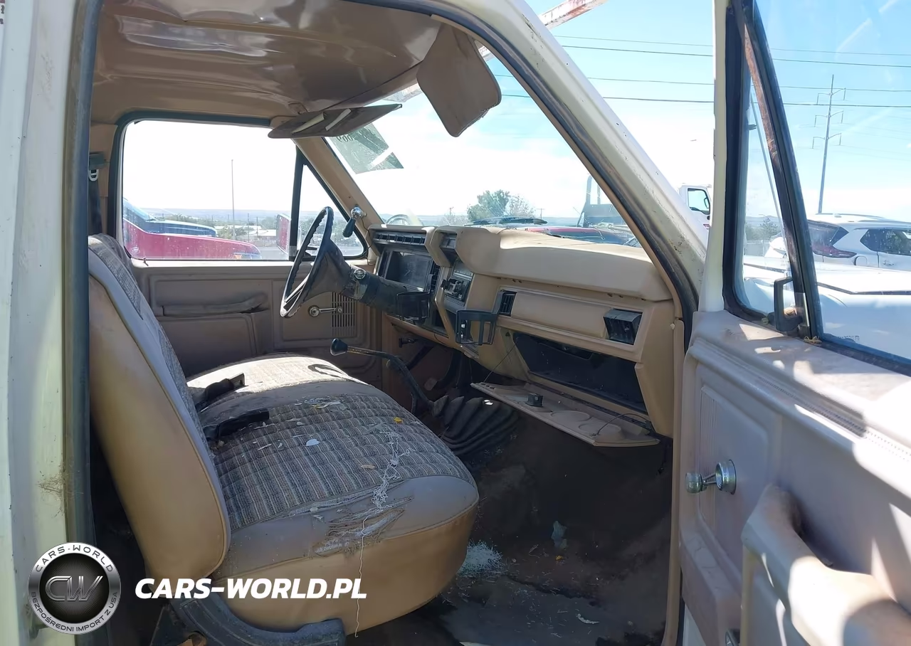 1984 Ford F250 VIN:1FTHF26L6EPA11341 - 5