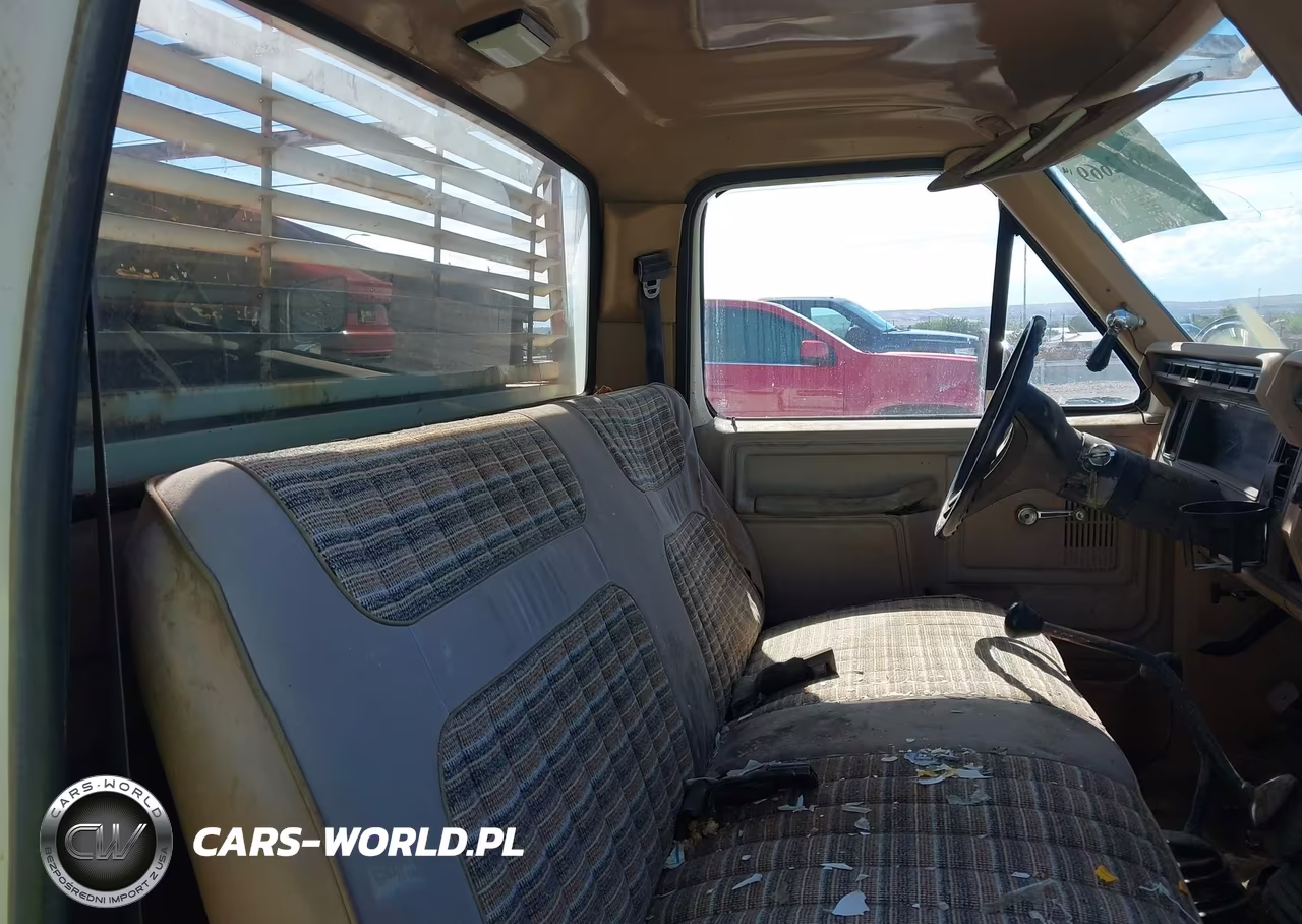 1984 Ford F250 VIN:1FTHF26L6EPA11341 - 8
