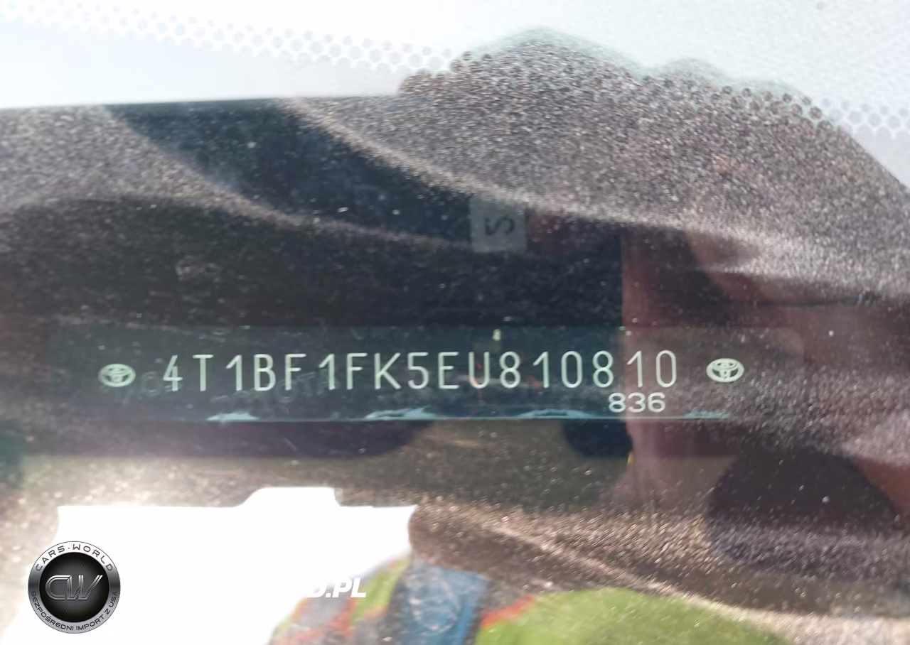 2014 Toyota Camry Se VIN:4T1BF1FK5EU810810 - 9